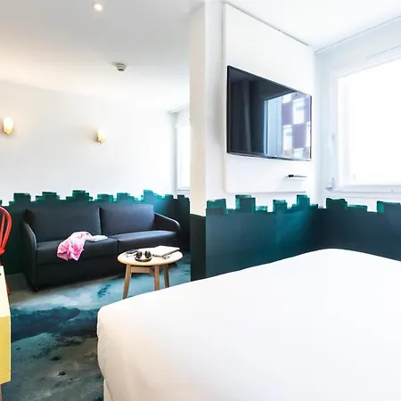 Ibis Styles מלון טונון-לה-בן