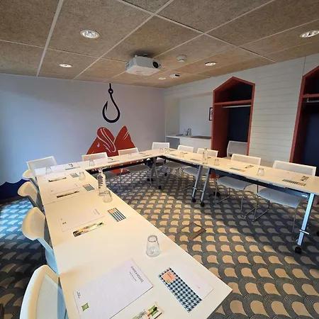 Ibis Styles Отель Тонон-ле-Бен