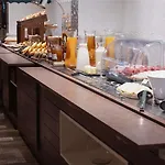 Ibis Styles 托农莱班