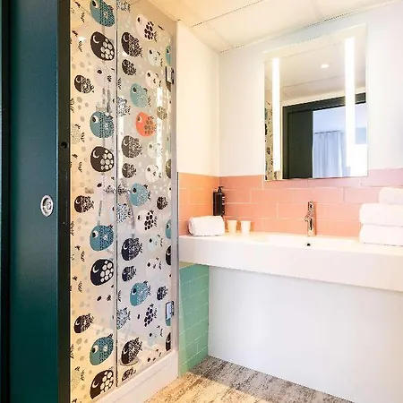 Ibis Styles Отель Тонон-ле-Бен
